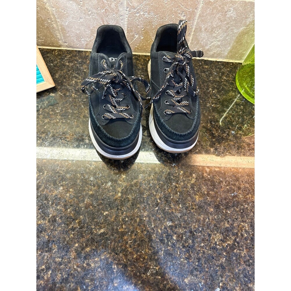 UGG Marin Lace Up Platform Sneakers Black Suede W 8 EUC - Picture 2 of 9